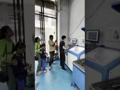 Famiglie dello Sri Lanka imparano a collaborare