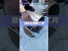 Strumento per lo smontaggio del cilindro della ruota a catena