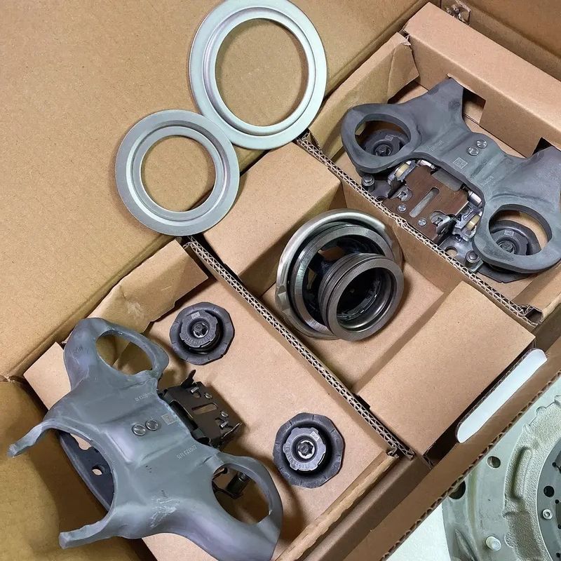 6DCT250 DPS6 Setti di frizioni per cuscinetti con forchetta di rilascio
