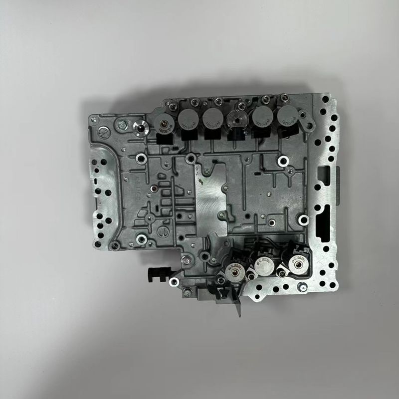 RE7R01A JR710E Corpo della valvola di trasmissione per Nissan e Infiniti 2023 in dimensioni 35X35X25CM
