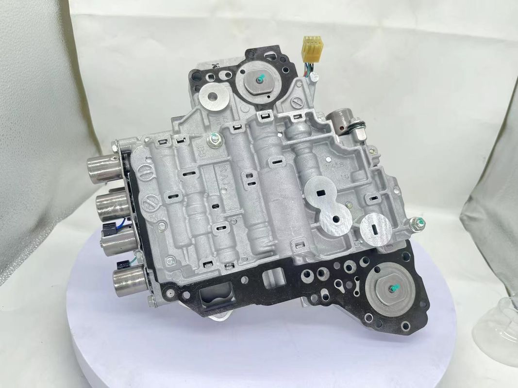 ricondizionato E4F03B cambio automatico Valve body assembly 31705-3CX00 per Nissan 2005-2017 Tiida 1.6L