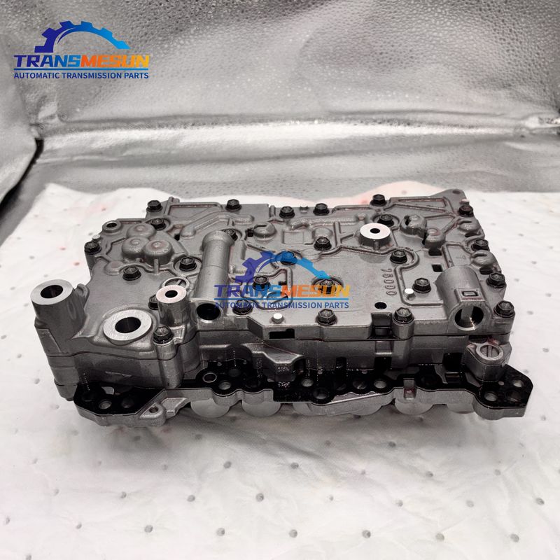 GA8G45AW Automatic Transmission Valve Body Assembly 24338744991 per BMW X1 F48 con singolo sensore di temperatura dell'olio